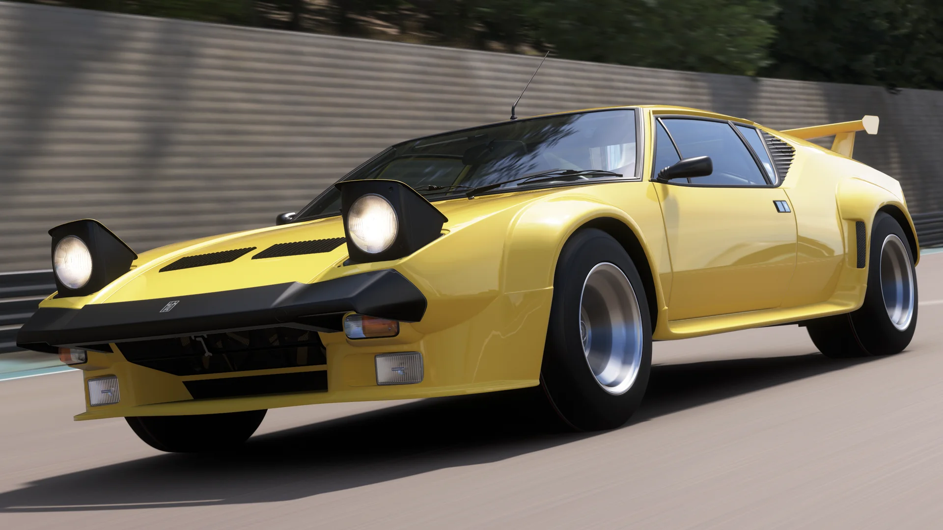 1984 De Tomaso Pantera GT5